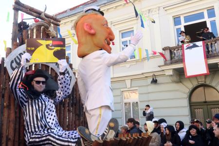 PUSTNI KARNEVAL PUSTOLETJE 85 FOTO LJUBO VUKELIČ